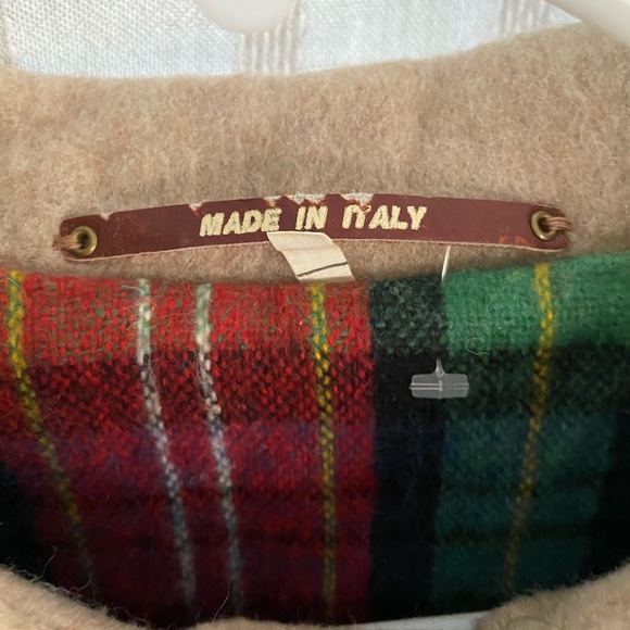 Vintage Italian wool woman’s coat. Size large - Picture 3 of 8